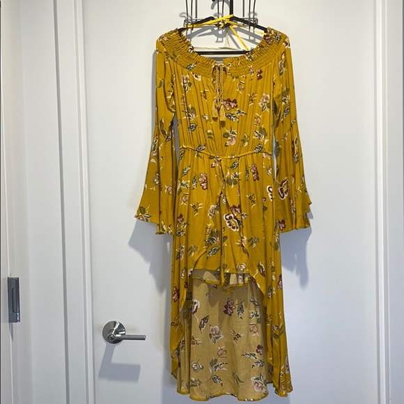 Design Lab Lord & Taylor Offshoulder Floral Romper - Picture 1 of 5